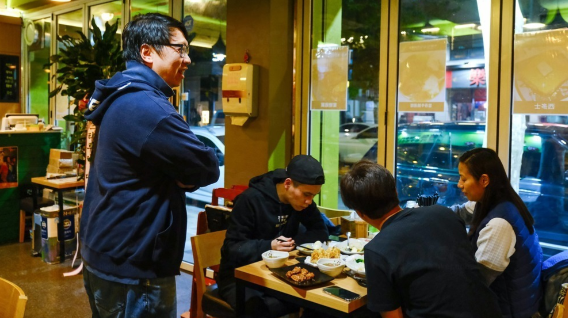 在韩国开家茶餐厅是一种怎么样的体验？“老韩迷”KENT的首尔创业生活